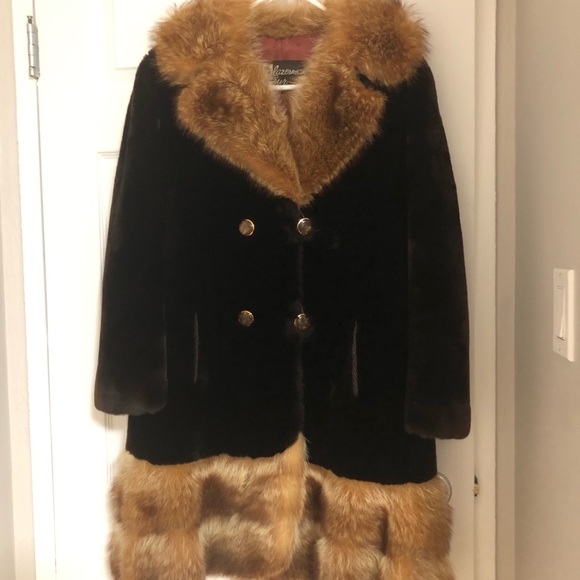 Vintage Shearling | Red Fox Fur Trim - Picture 1 of 13